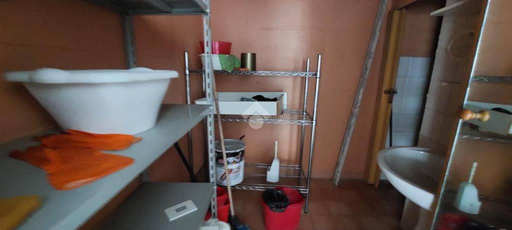 negozio in affitto a Partinico
