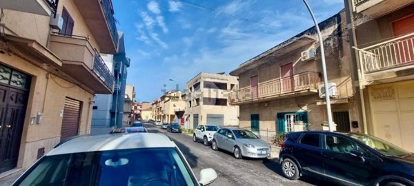 locale commerciale in affitto a Partinico