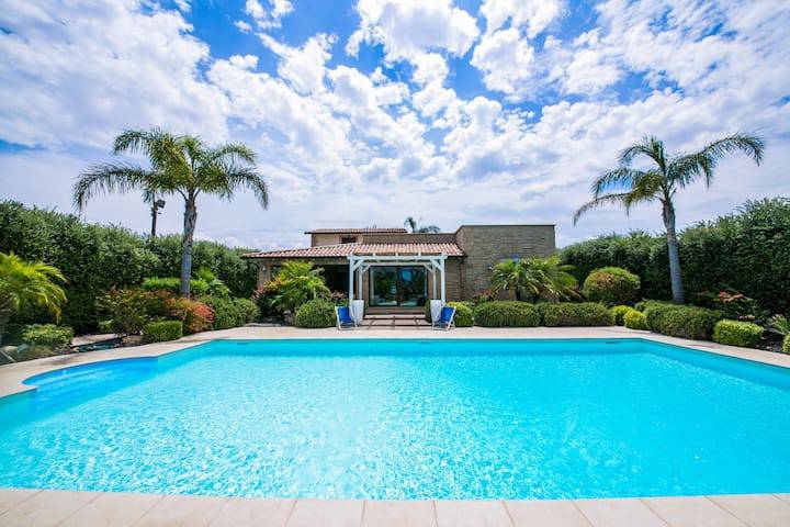 casa indipendente in affitto a Partinico