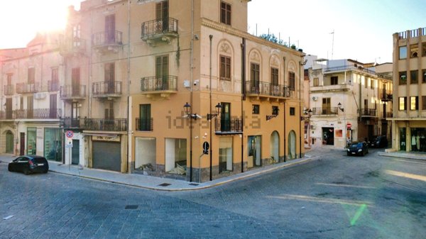 locale commerciale in affitto a Partinico