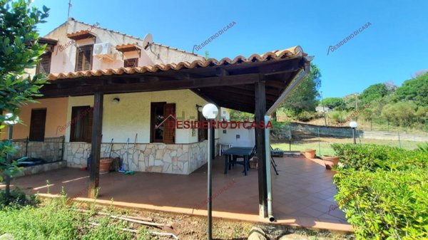 appartamento in affitto a Pollina