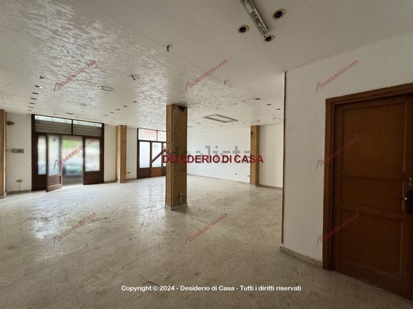 locale commerciale in affitto a Santa Flavia