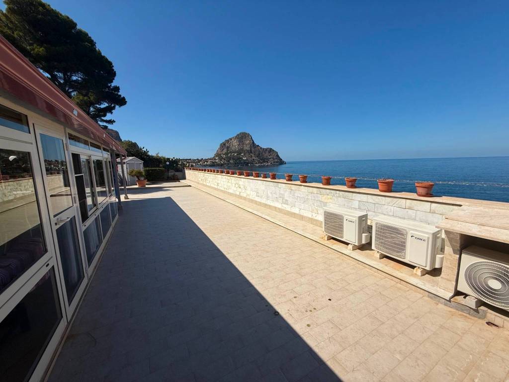 appartamento in affitto a Santa Flavia in zona Sant'Elia