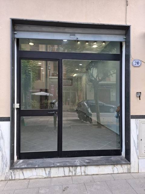 negozio in affitto a Santa Flavia