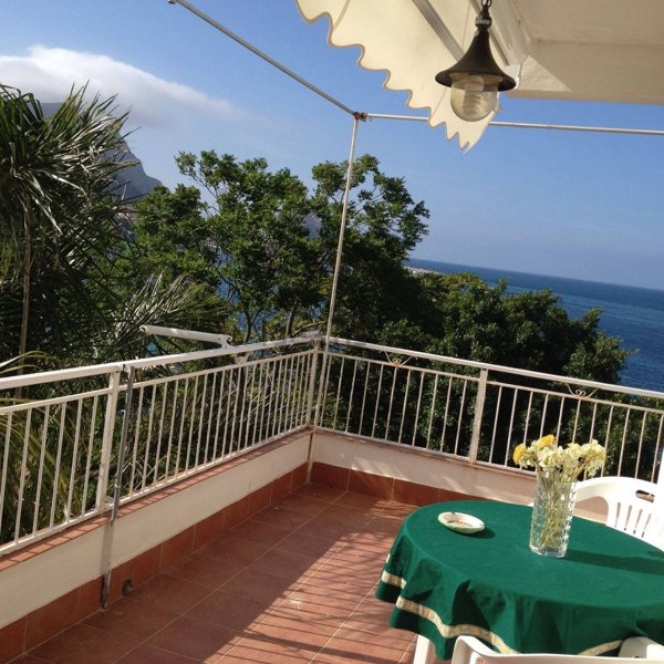 appartamento in affitto a Santa Flavia in zona Solanto