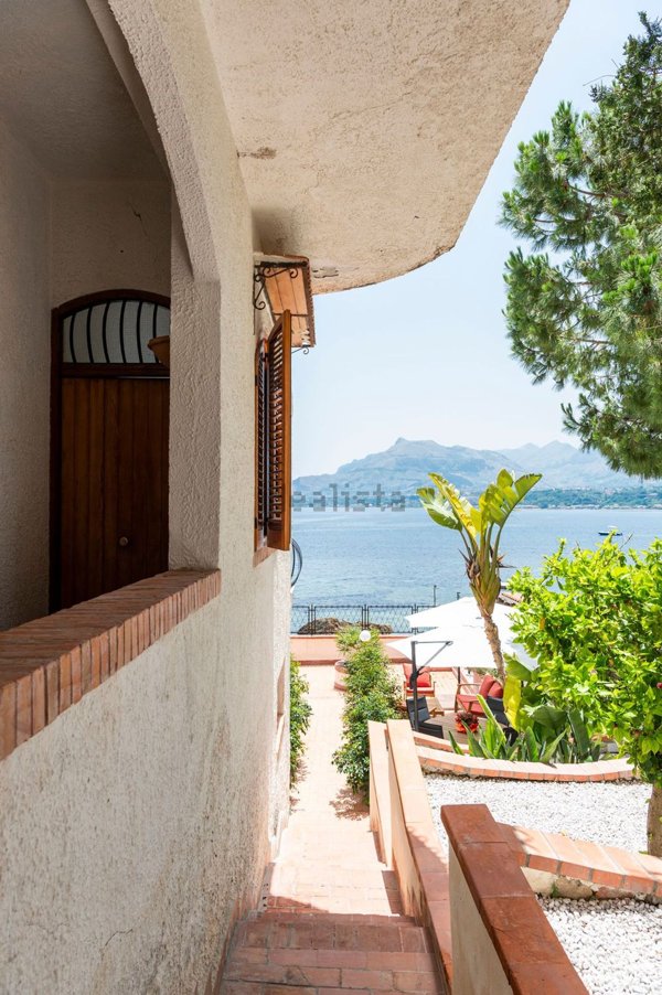 appartamento in affitto a Santa Flavia in zona Solanto