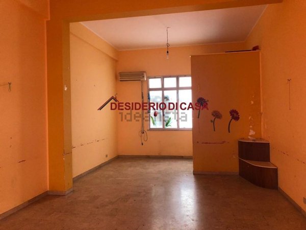 locale commerciale in affitto a Santa Flavia in zona Porticello