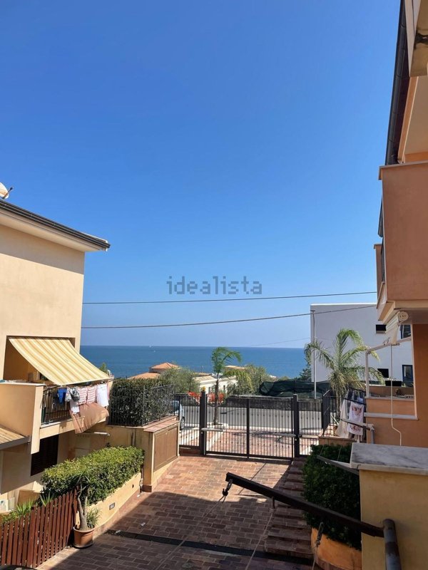 appartamento in affitto a Santa Flavia in zona Sant'Elia