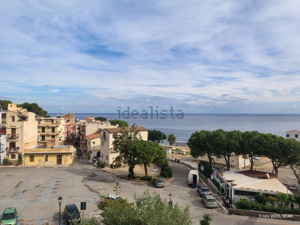 appartamento in affitto a Santa Flavia in zona Sant'Elia