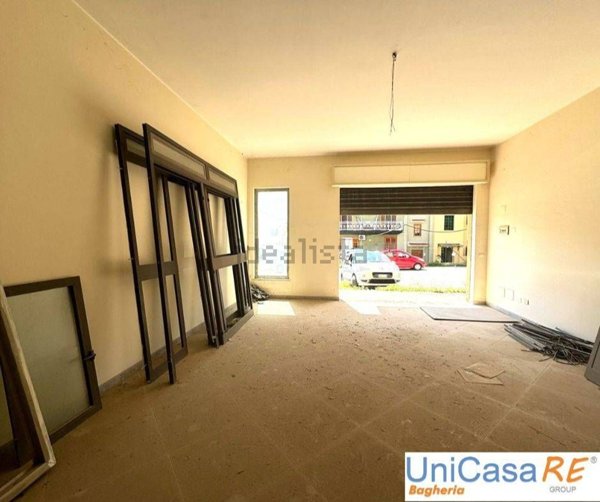 locale commerciale in affitto a Santa Flavia in zona Sant'Elia