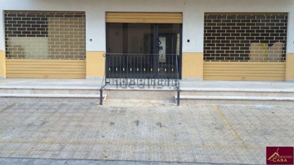 locale commerciale in affitto a Santa Flavia