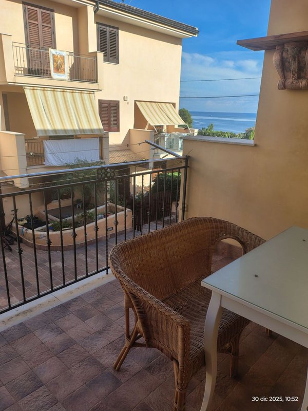 appartamento in affitto a Santa Flavia in zona Sant'Elia