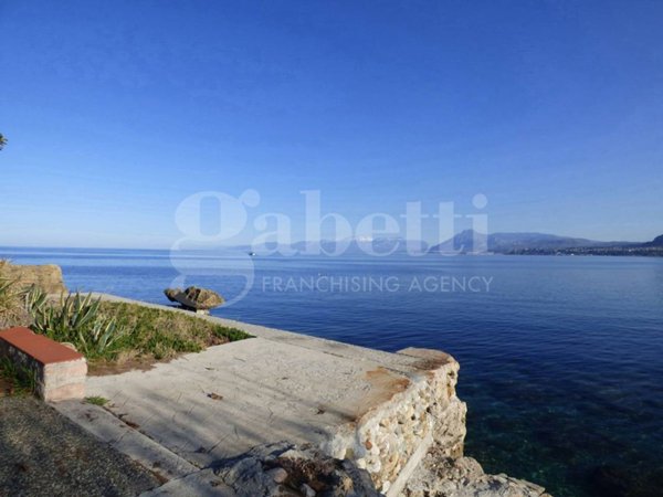 appartamento in affitto a Santa Flavia in zona Solanto