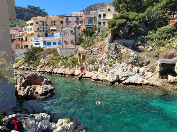 appartamento in affitto a Santa Flavia in zona Sant'Elia