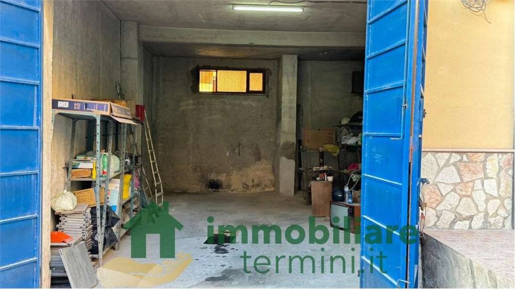 locale commerciale in affitto a Termini Imerese
