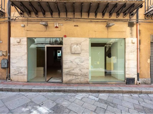 negozio in affitto a Termini Imerese