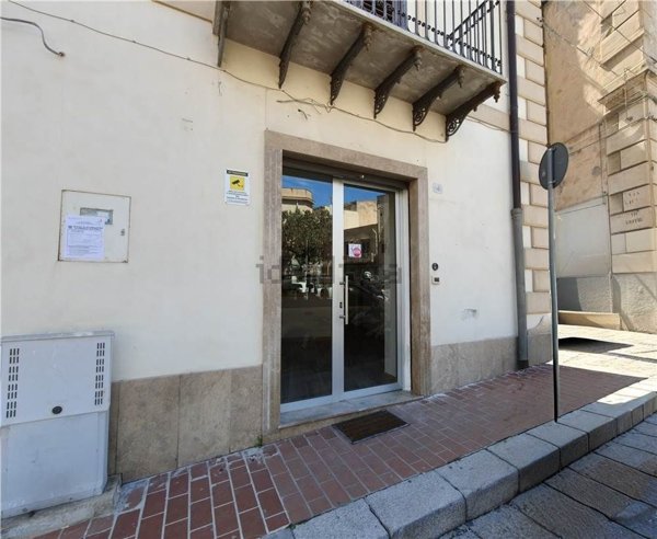 locale commerciale in affitto a Termini Imerese
