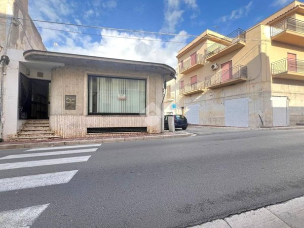 negozio in affitto a Terrasini