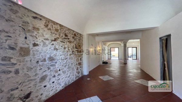 locale commerciale in affitto a Terrasini