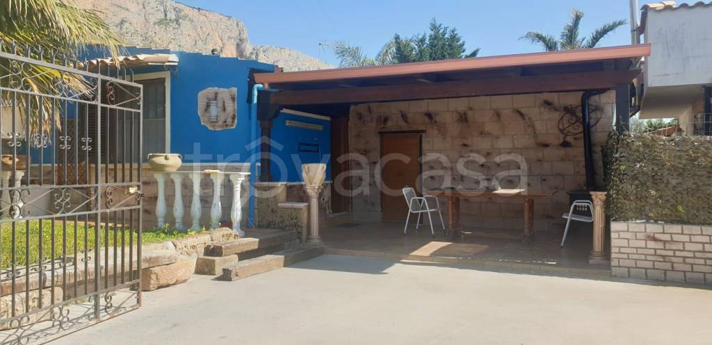 casa indipendente in affitto a Terrasini