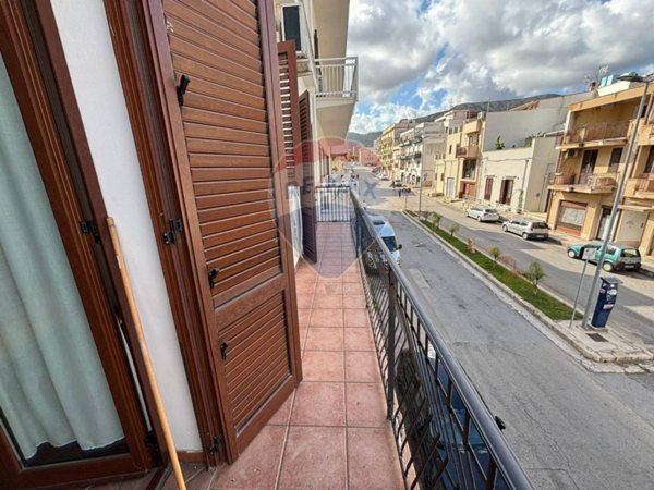 casa indipendente in affitto a Terrasini