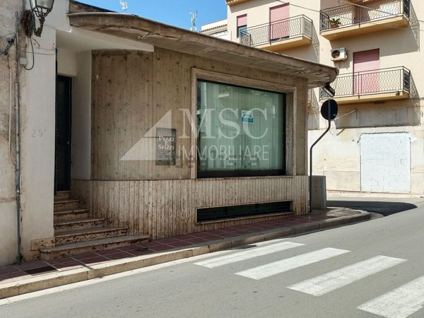 locale commerciale in affitto a Terrasini