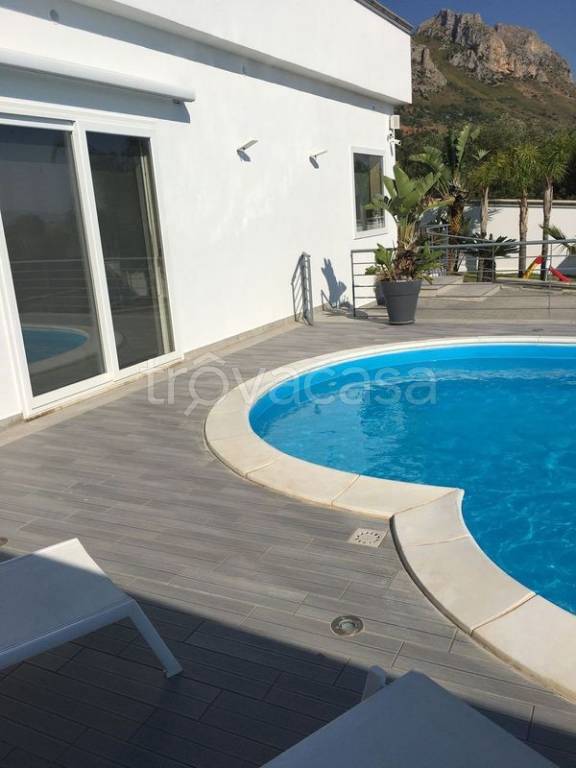 casa indipendente in affitto a Terrasini