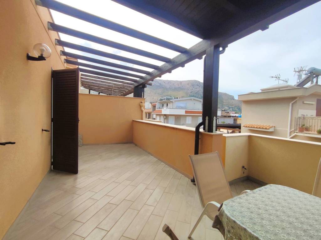 appartamento in affitto a Terrasini