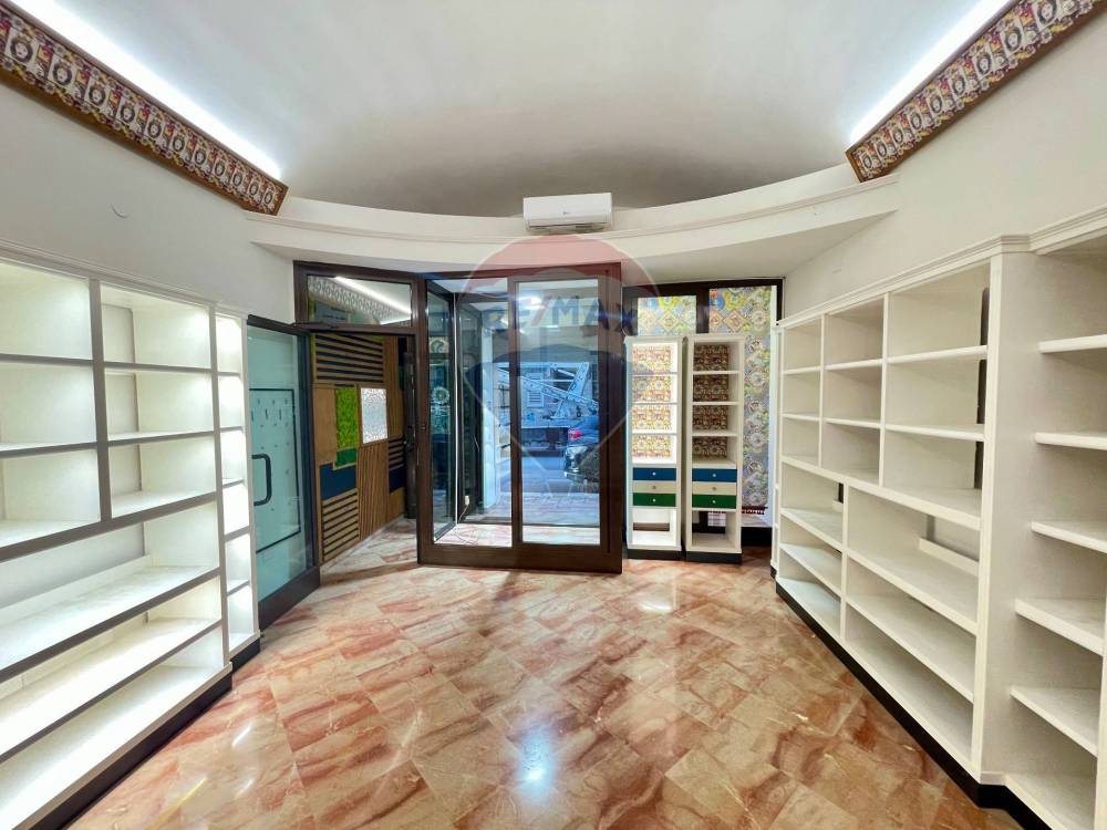 locale commerciale in affitto a Terrasini