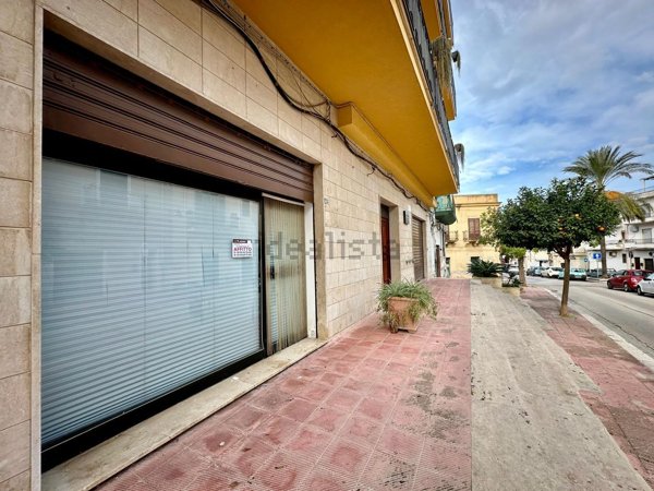 locale di sgombero in affitto a Terrasini