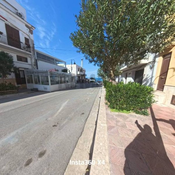 locale commerciale in affitto a Terrasini