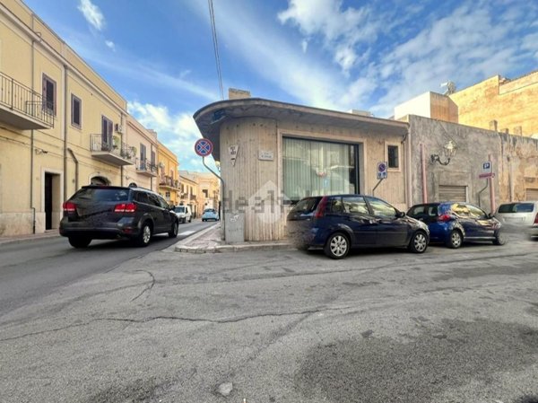 locale commerciale in affitto a Terrasini