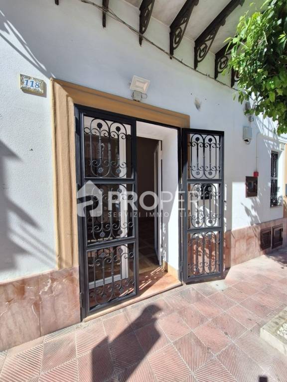 negozio in affitto a Terrasini