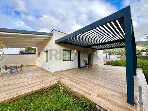 casa indipendente in affitto a Terrasini