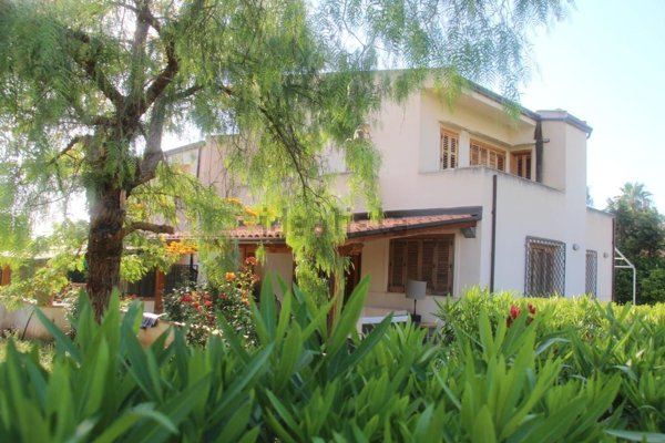 casa indipendente in affitto a Terrasini in zona Città del Mare/Perla del Golfo