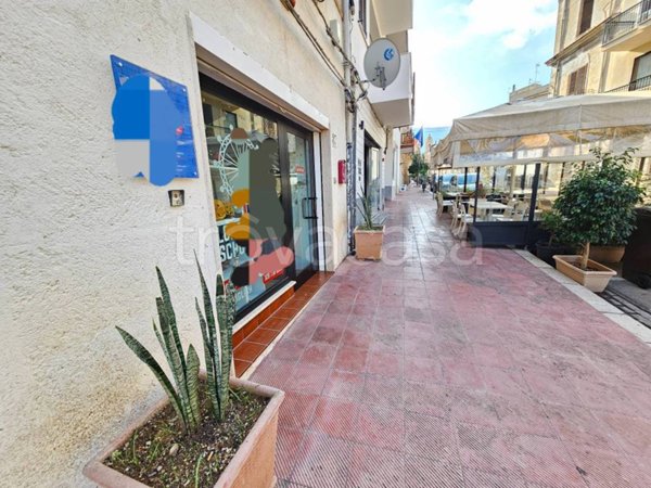 negozio in affitto a Terrasini