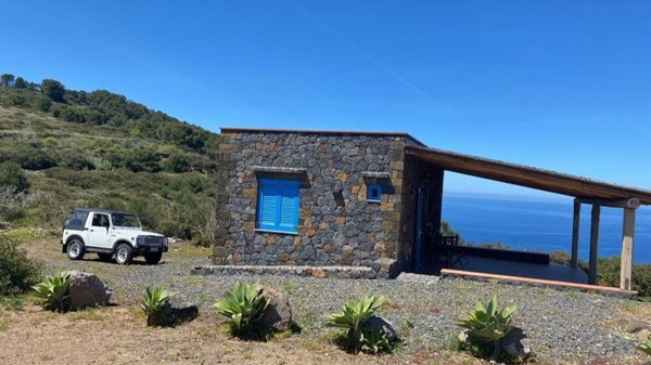 casa indipendente in affitto ad Ustica