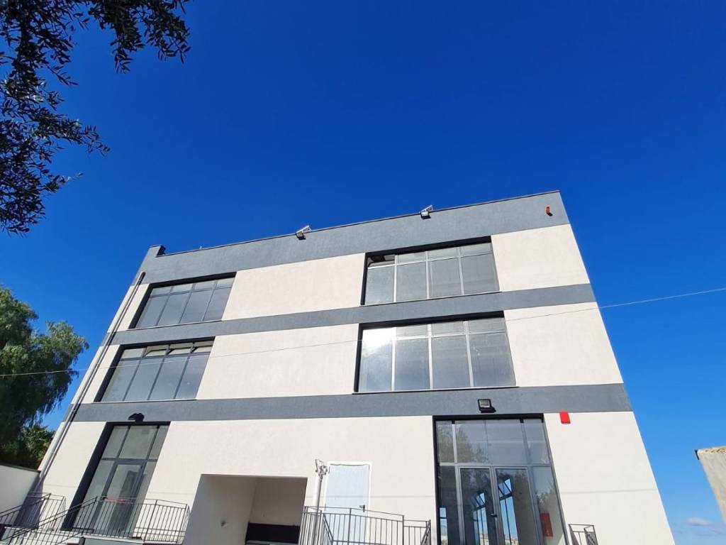 negozio in affitto a Villabate