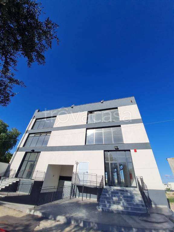 negozio in affitto a Villabate