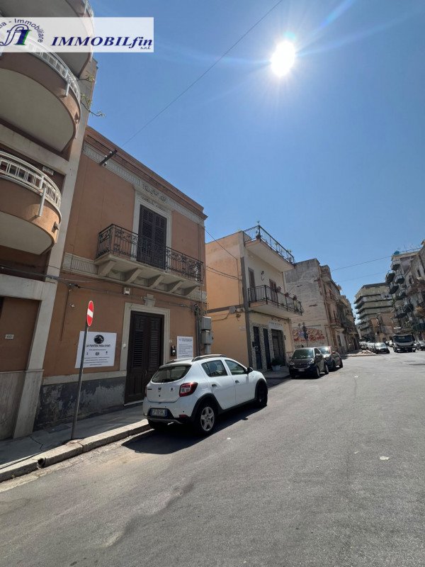 ufficio in affitto a Villabate in zona Pomara