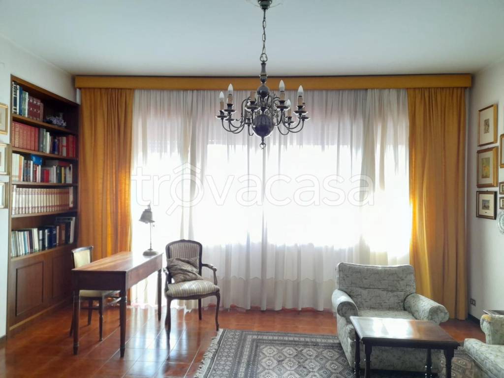 appartamento in affitto a Barcellona Pozzo di Gotto