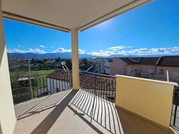 appartamento in affitto a Barcellona Pozzo di Gotto in zona Calderà/Spine Sante