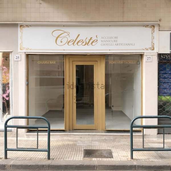 locale commerciale in affitto a Barcellona Pozzo di Gotto in zona Centro Città