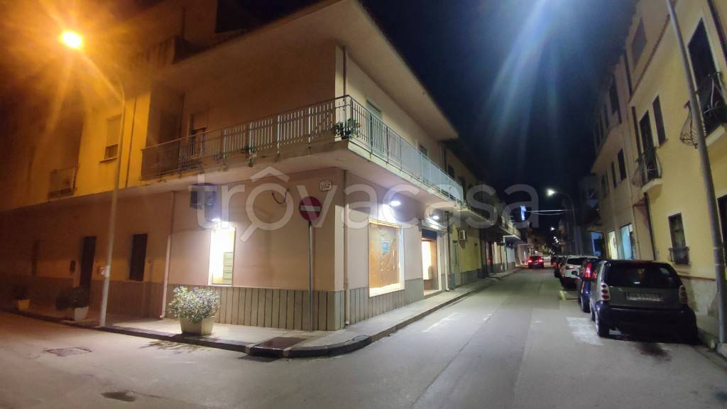 locale commerciale in affitto a Capo d'Orlando