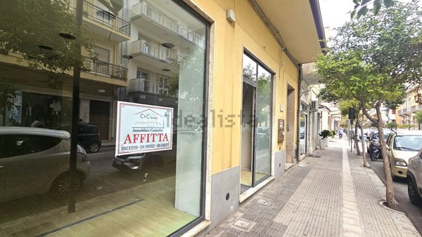 locale commerciale in affitto a Capo d'Orlando