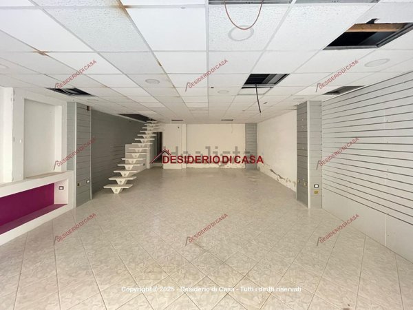 locale commerciale in affitto a Capo d'Orlando