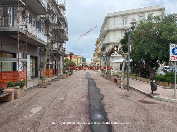 negozio in affitto a Capo d'Orlando