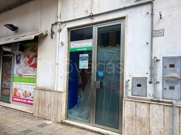 negozio in affitto a Capo d'Orlando