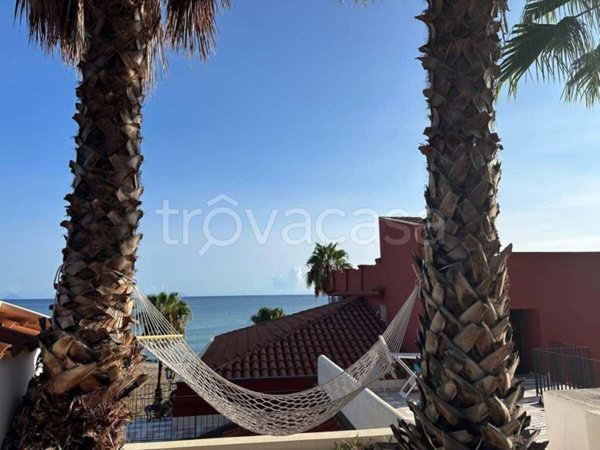 appartamento in affitto a Caronia