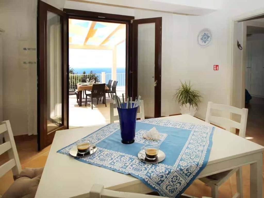 appartamento in affitto a Caronia